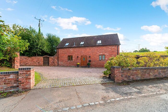 3 Bedroom Equestrian Property For Sale In Belbroughton, Stourbridge, Worcestershire, DY9