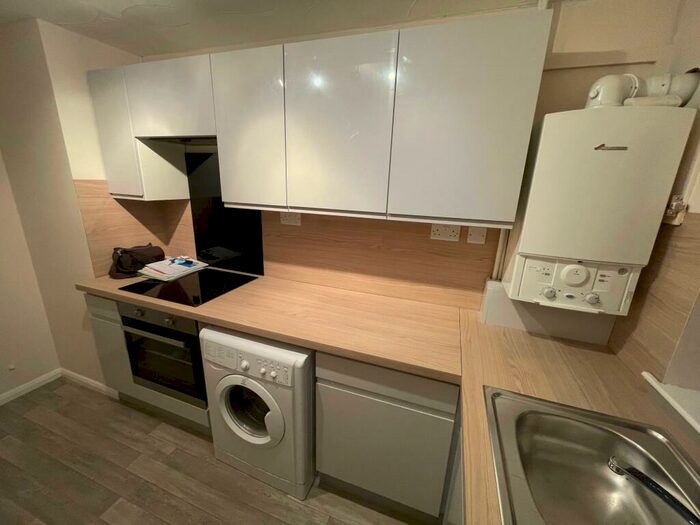 2 Bedroom Apartment To Rent In Nursery Close, Norwich, NR6