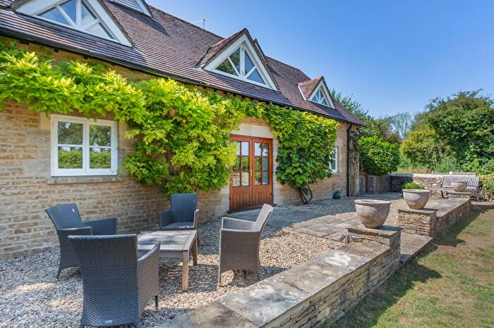 3 Bedroom Detached House For Sale In Driffield, Cirencester, Gloucestershire, GL7