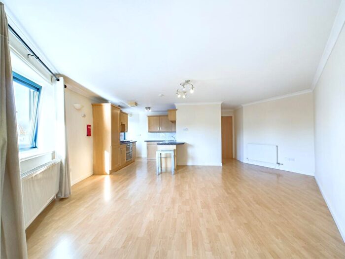 2 Bedroom Apartment To Rent In Ocean Drive, The Shore, Edinburgh, EH6