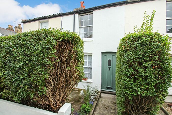 2 Bedroom Terraced House To Rent In Browning Road, Leytonstone, London, E11