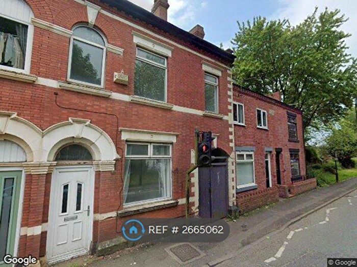 3 Bedroom Terraced House To Rent In Shuttle Street, Tyldesley, Manchester, M29