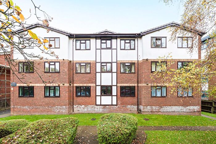 1 Bedroom Flat To Rent In Lawrie Park Road, Sydenham, SE26