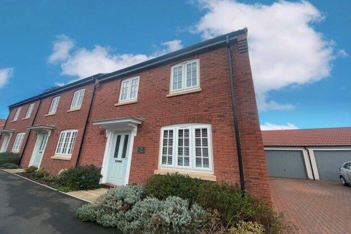 3 Bedroom Property To Rent In Halfyard Court, Wellington, TA21