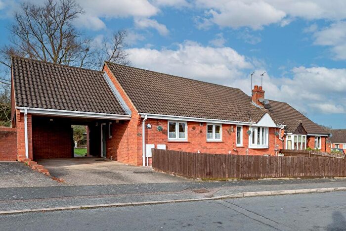 2 Bedroom Bungalow For Sale In Prince Close, Eaton Socon, St. Neots, Cambridgeshire, PE19