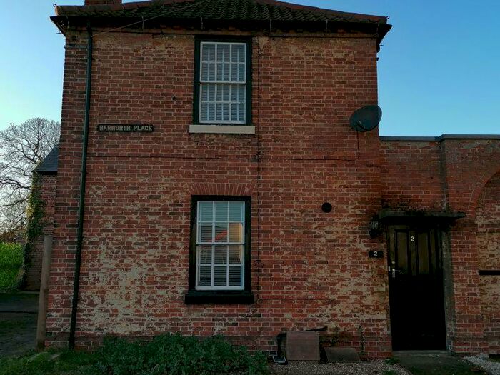 2 Bedroom Flat To Rent In Harworth Place, Doncaster, DN10