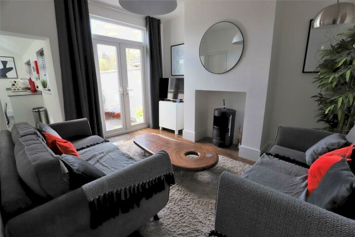 4 Bedroom Terraced House To Rent In Sneyd Terrace, Newcastle-under-Lyme, ST5
