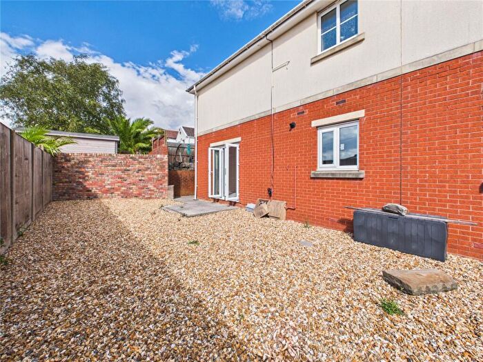 1 Bedroom Apartment For Sale In King Johns Road, Bristol, Somerset, BS15