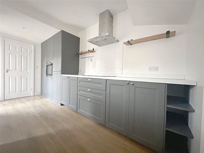 3 Bedroom Terraced House To Rent In Monks Road, Exeter, EX4