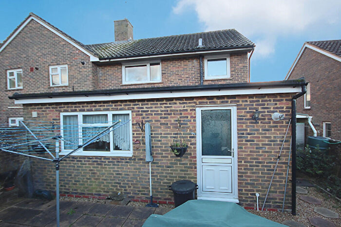 3 Bedroom End Of Terrace House For Sale In Arun Road, Billingshurst, RH14