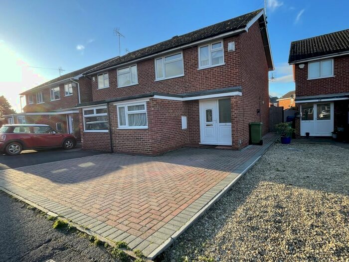 3 Bedroom Semi-Detached House To Rent In Stanwick Gardens, Cheltenham, GL51