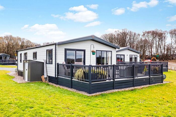 2 Bedroom Park Home For Sale In The Woods Caravan Park, By Fishcross, FK10
