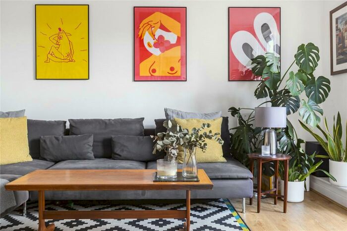 2 Bedroom Apartment To Rent In Bradstock Road, London, E9