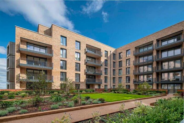 2 Bedroom Flat To Rent In Epsom House, Fairfield Avenue, Staines-upon-thames, Surrey, TW18