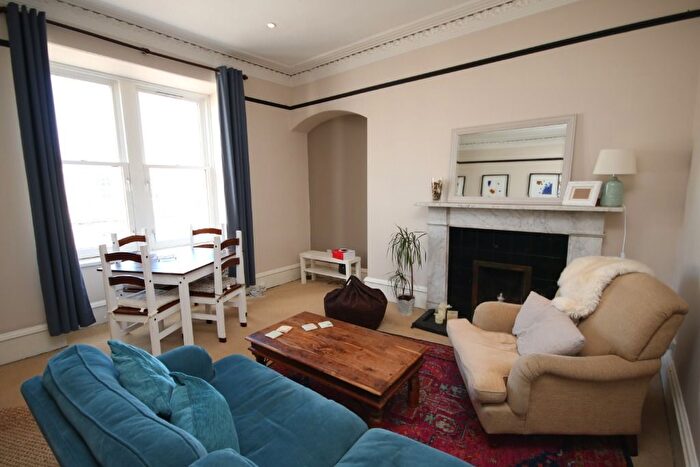 2 Bedroom Flat To Rent In Holburn Street, Aberdeen, AB10