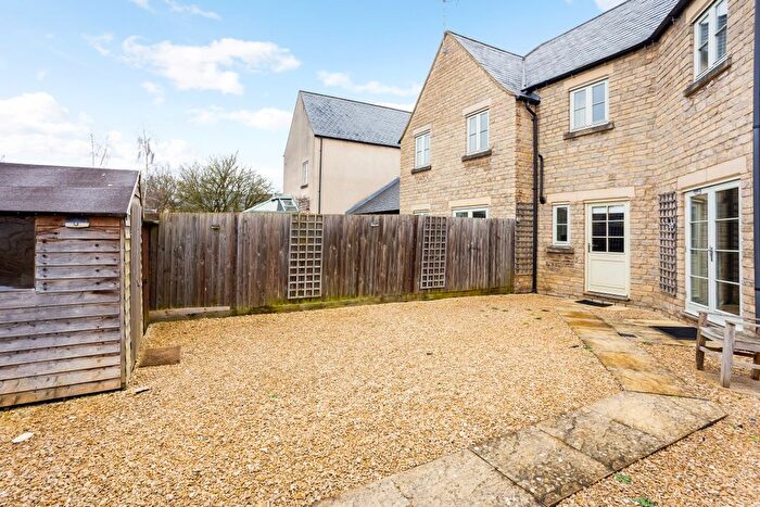3 Bedroom Semi-Detached House To Rent In Parry Close, Cirencester, GL7