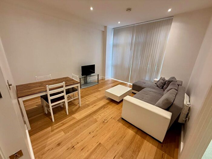 1 Bedroom Apartment To Rent In Flowers Way, Luton, LU1