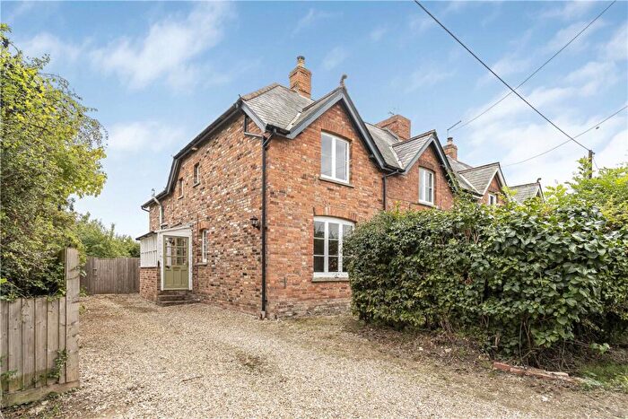 4 Bedroom Semi-Detached House To Rent In Manor Cottages, Lower Thorpe Mandeville, Banbury, Oxfordshire, OX17