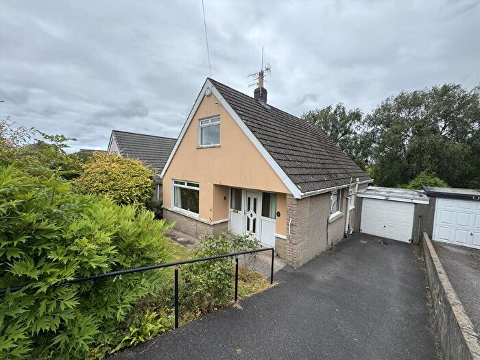3 Bedroom House For Sale In Moorside Road, Brookhouse, Lancaster, LA2