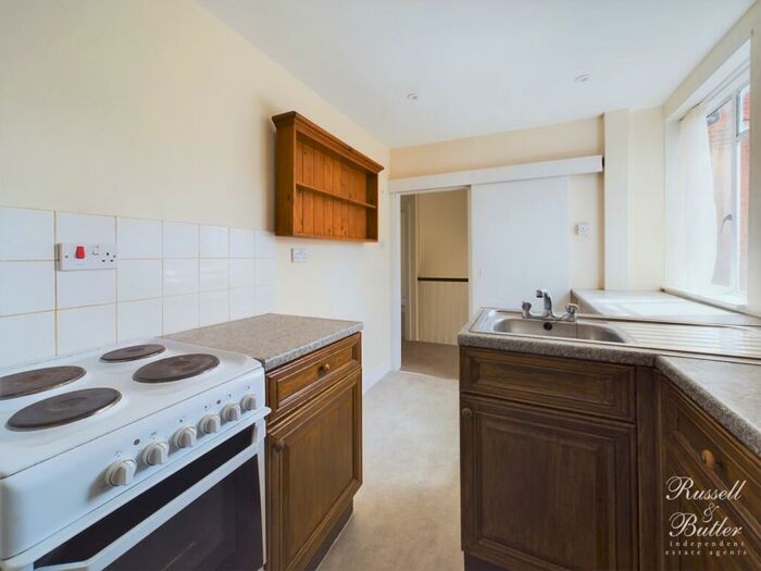 1 Bedroom Flat To Rent In West Street, Buckingham, MK18