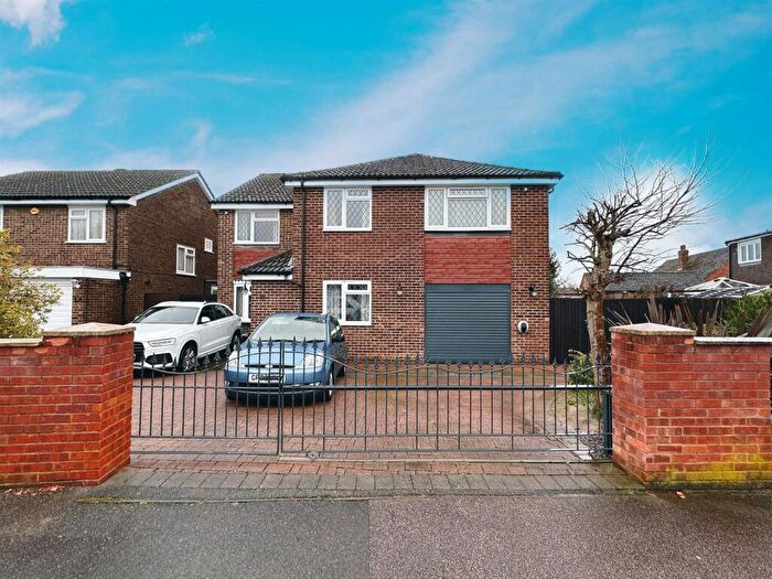 5 Bedroom Detached House For Sale In Pridmore Road, Snodland, ME6