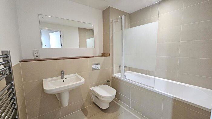1 Bedroom Flat To Rent In Castle Wharf, East Tucker Street, BS1