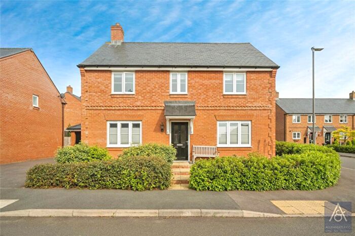 5 Bedroom Detached House For Sale In Becketts Lane, Steeple Claydon, Buckingham, MK18