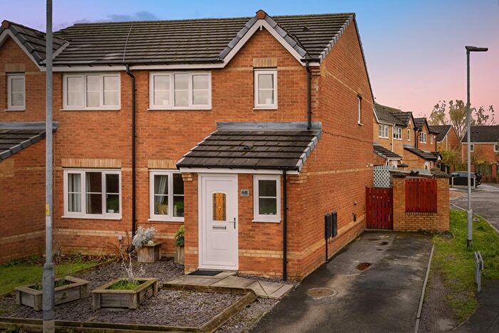 3 Bedroom Semi Detached House For Sale In Avery Close, Warrington, Cheshire, WA2