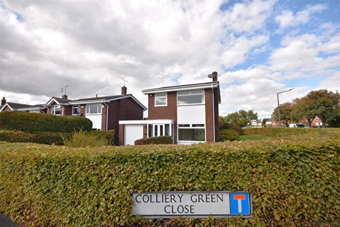 3 Bedroom Detached House For Sale In Colliery Green Close, Little Neston, Neston, CH64