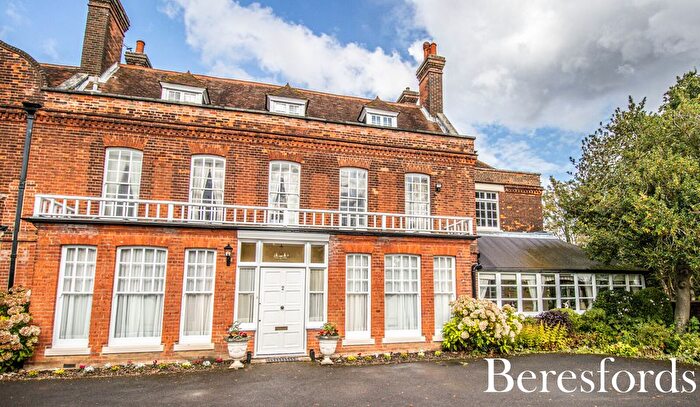 2 Bedroom Flat For Sale In Huskards, Back Lane, CM4