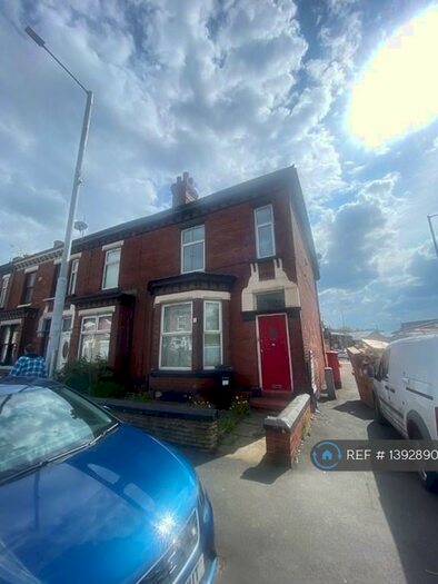 3 Bedroom Terraced House To Rent In Carrington Road, Stockport, SK1