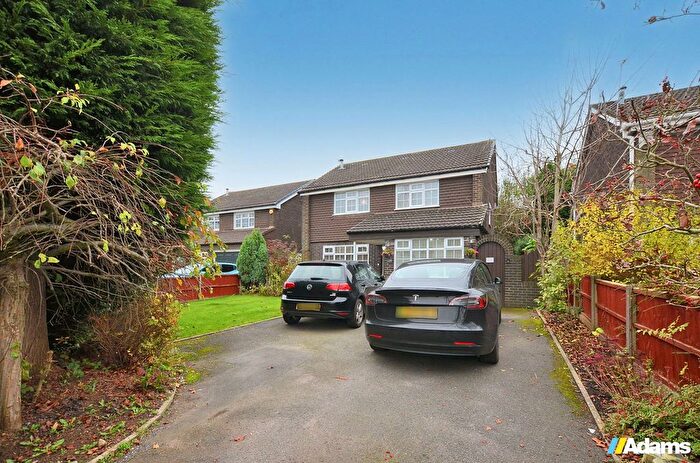 4 Bedroom Detached House For Sale In Clifton Road, Higher Runcorn, WA7