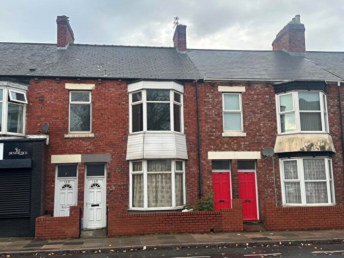 2 Bedroom Apartment For Sale In Boldon Lane, South Shields, Tyne And Wear, NE34