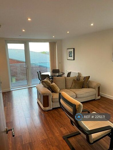 2 Bedroom Flat To Rent In Loch Crescent, Edgware, HA8