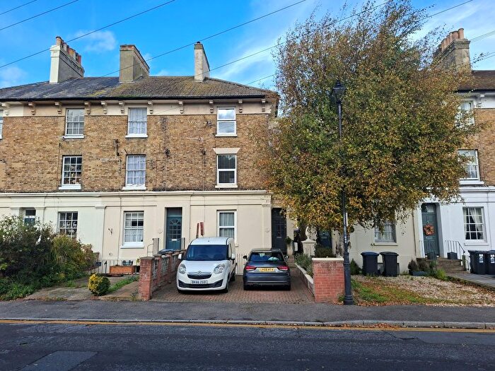 1 Bedroom Flat For Sale In A Saxon Street, Dover, Kent, CT17