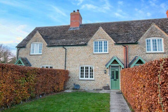 3 Bedroom Terraced House To Rent In Shellingford, Faringdon, SN7