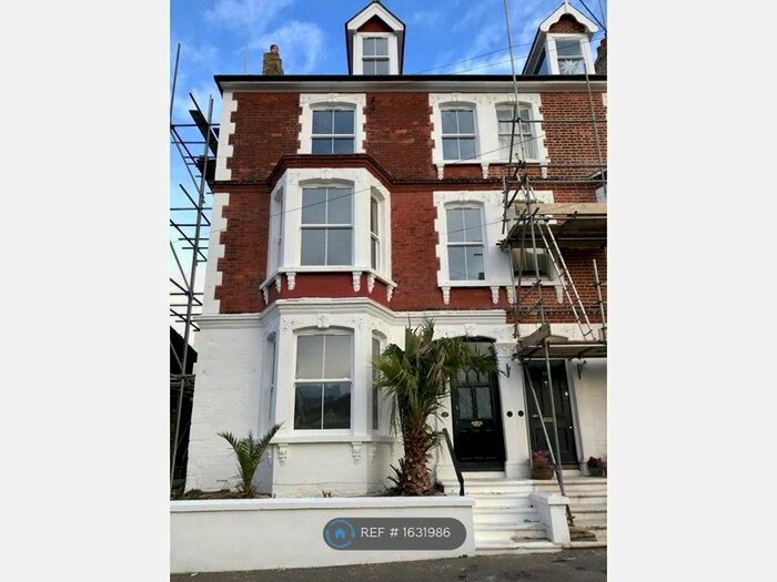 7 Bedroom Semi-Detached House To Rent In Grosvenor Place, Margate, CT9