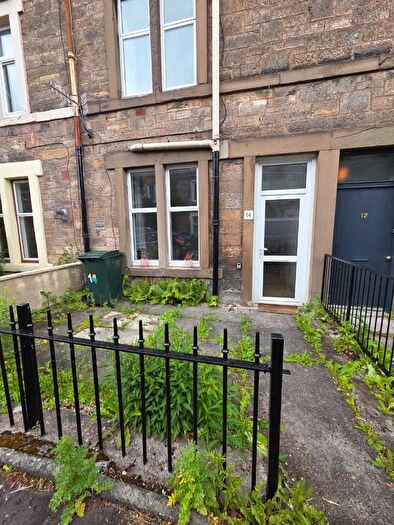 1 Bedroom Flat For Sale In Ballantine Place, Perth, PH1