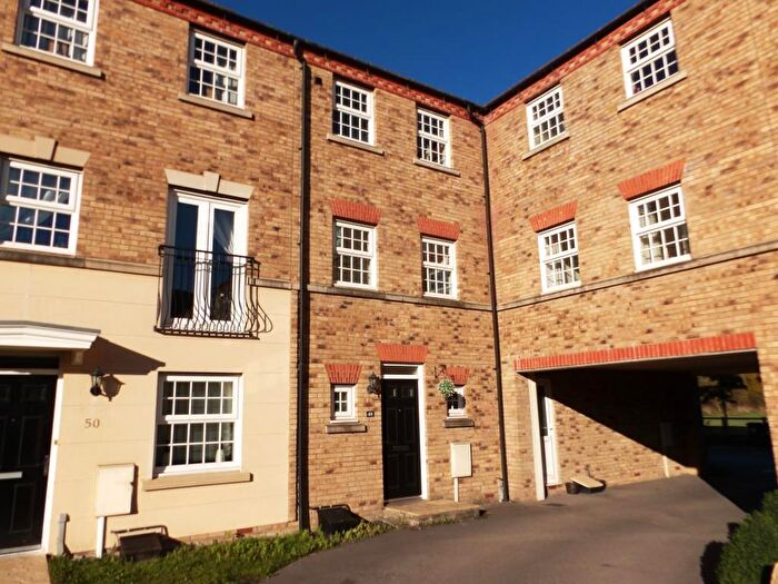 2 Bedroom Town House To Rent In Squirrel Chase, Witham St. Hughs, Lincoln, LN6