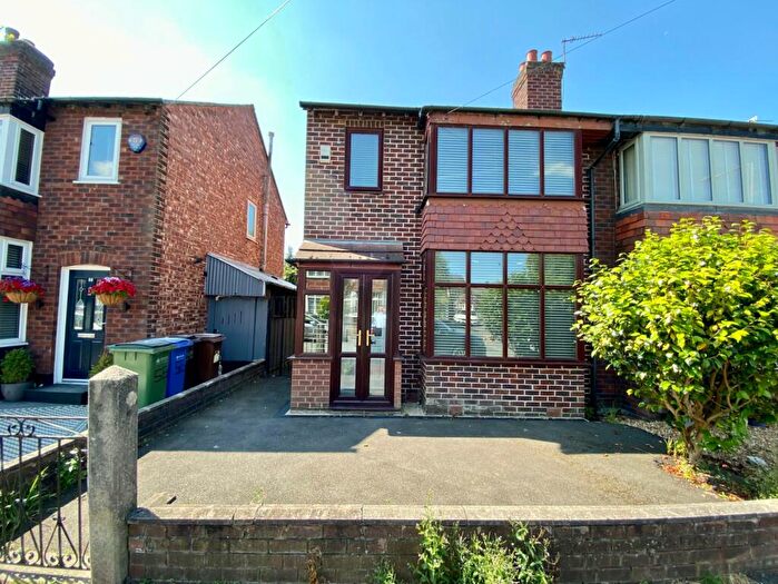 3 Bedroom Semi-Detached House To Rent In Claremont Road, Great Moor, Stockport, Cheshire, SK2