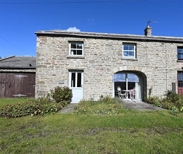 3 Bedroom Cottage For Sale In Tetheran, Marrick, Richmond, DL11