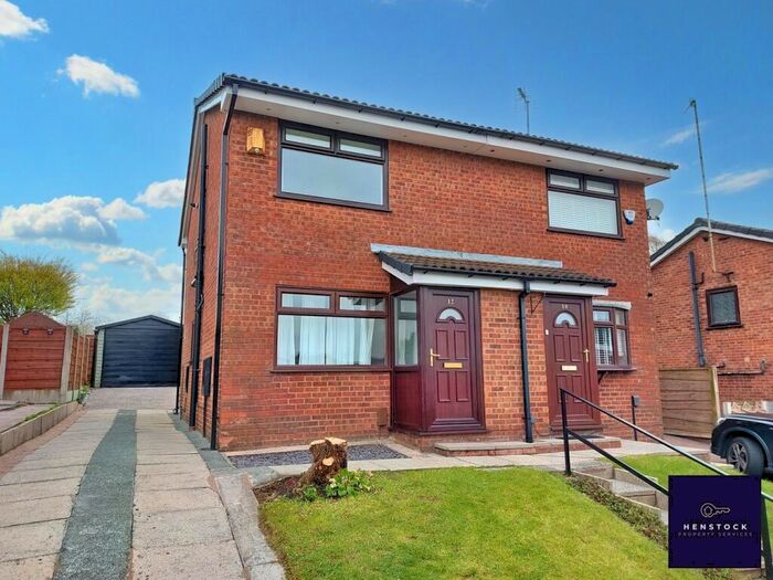 2 Bedroom Semi-Detached House To Rent In Beech Street, Middleton, Manchester, M24