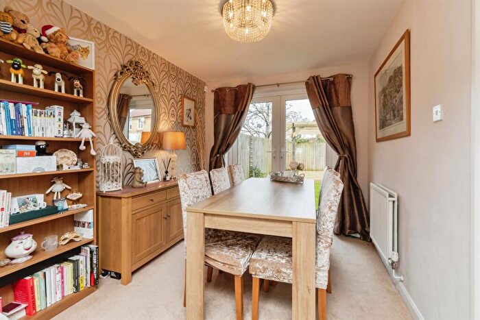 4 Bedroom Detached House For Sale In Summers Mead, Yate, Bristol, BS37