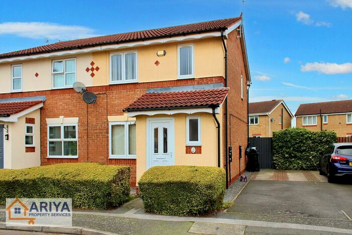 3 Bedroom Semi-Detached House To Rent In Cheney Road, Thurmaston, Leicester, LE4