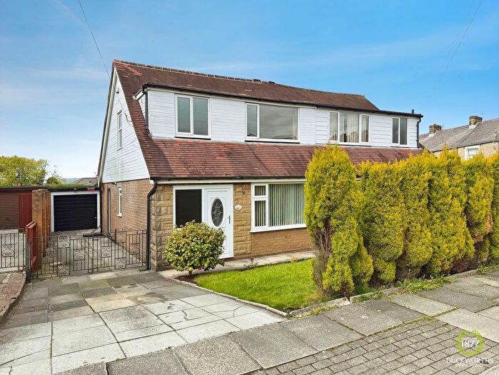 3 Bedroom Semi Detached House For Sale In Beechwood Avenue, Burnley, BB11
