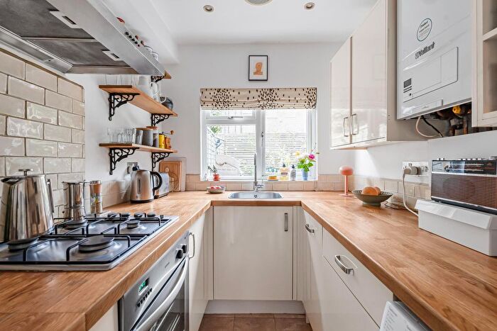 2 Bedroom Terraced House To Rent In Strathleven Road, London, SW2