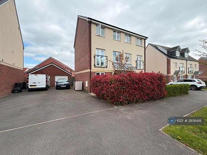 3 Bedroom Semi-Detached House To Rent In Homington Avenue, Swindon, SN3