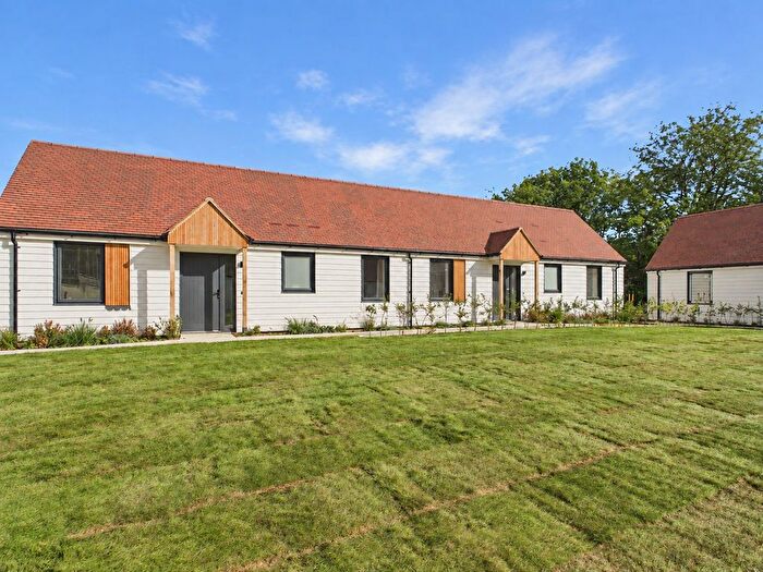 2 Bedroom Bungalow For Sale In Mill Lane, Smarden, TN27