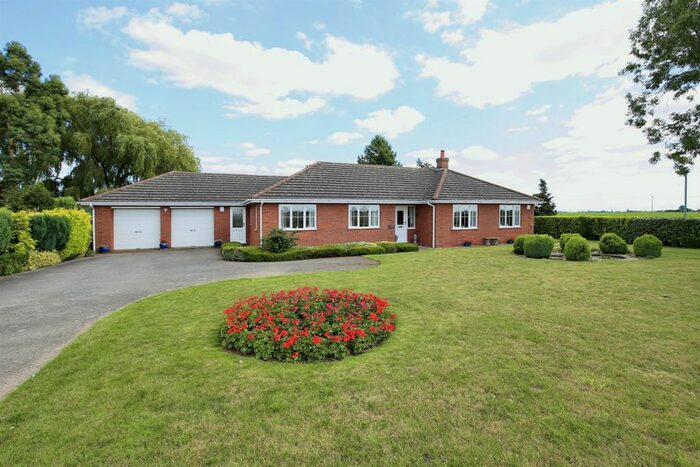 3 Bedroom Detached Bungalow For Sale In Broadgate, Weston Hills, Spalding, PE12