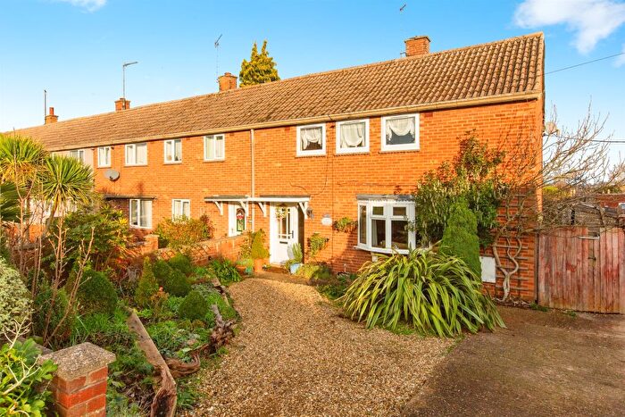 3 Bedroom End Terrace House For Sale In Mill Road, Woodford, Kettering, NN14